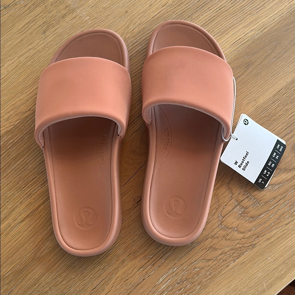 NWT lululemon athletica Orange Sandals Minimalist Design sz 7